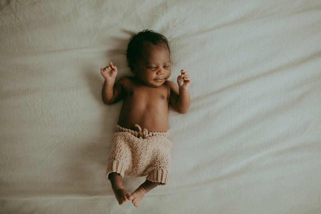 Newborn photo session by Victoria Vasilyeva Photography - family photographer in Fayetteville, NC.